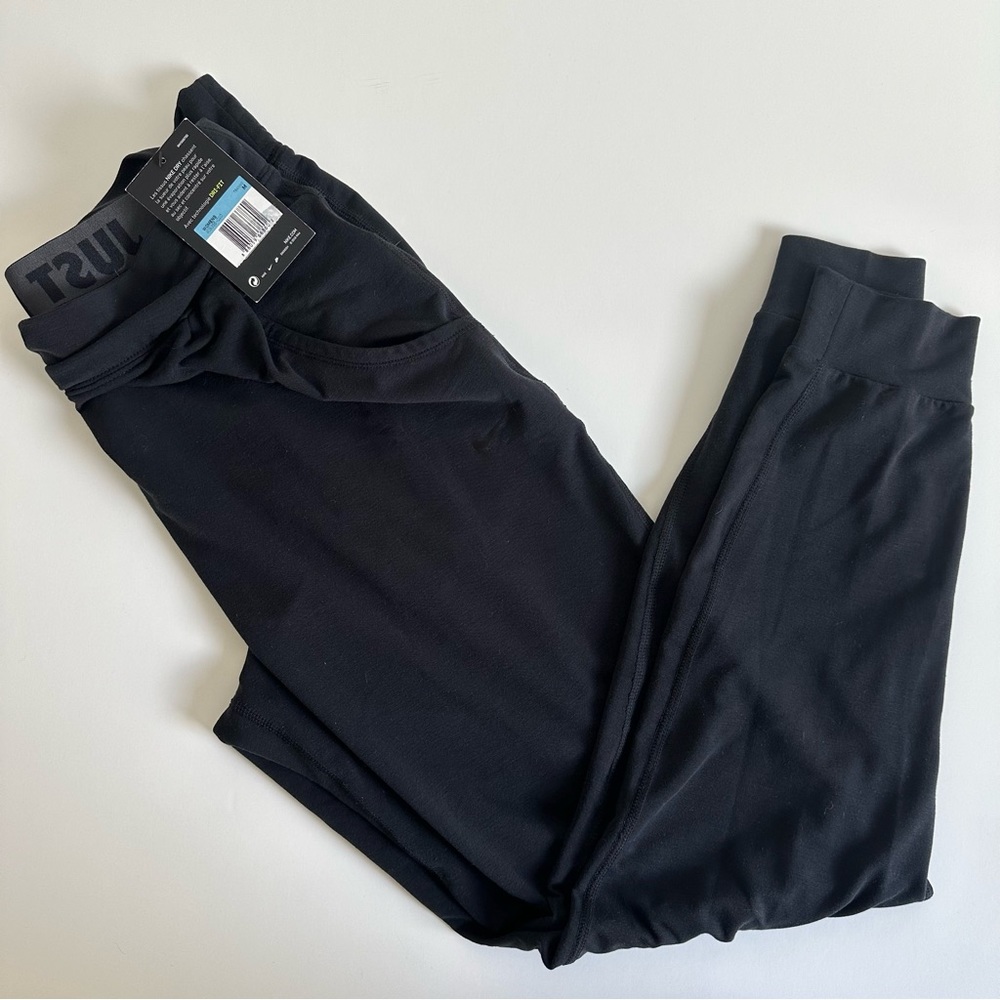 Nike yoga jogger new